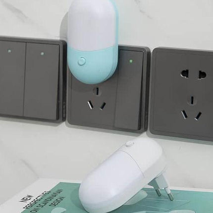 Tweekleurig LED nachtlampje voor stopcontact