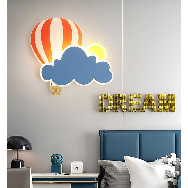 Wandlamp kinderkamer wolk en luchtballon