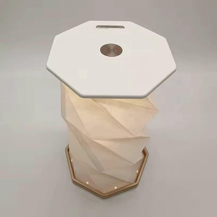 Opvouwbare LED lamp in origami stijl