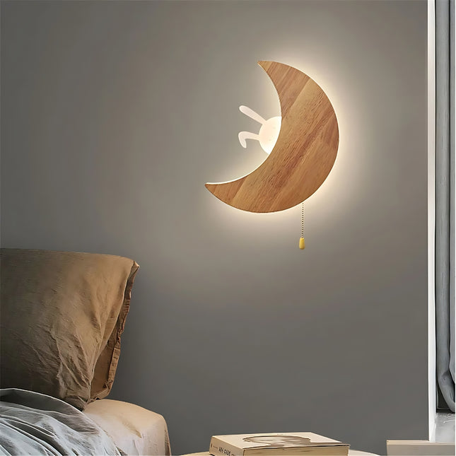 Houten wandlamp in de vorm maan