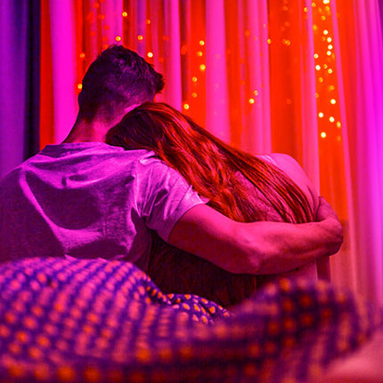 Moderne LED vloerlamp met regenboogkleuren