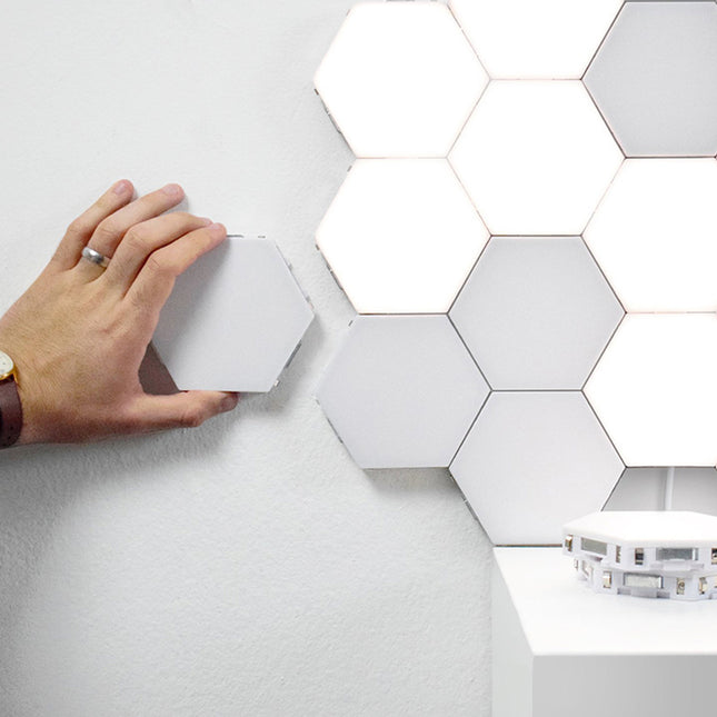 Modulaire hexagonale LED wandlamp met touch