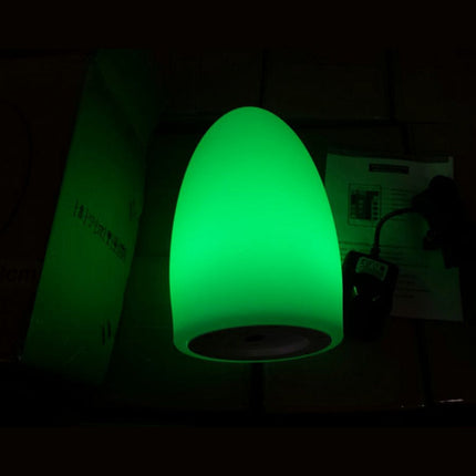 Gekleurde ei lamp met sfeerverlichting
