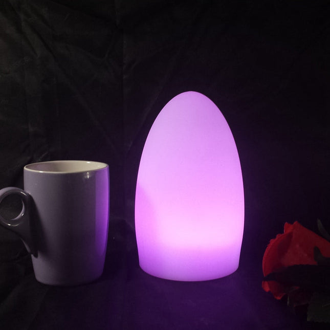 Gekleurde ei lamp met sfeerverlichting