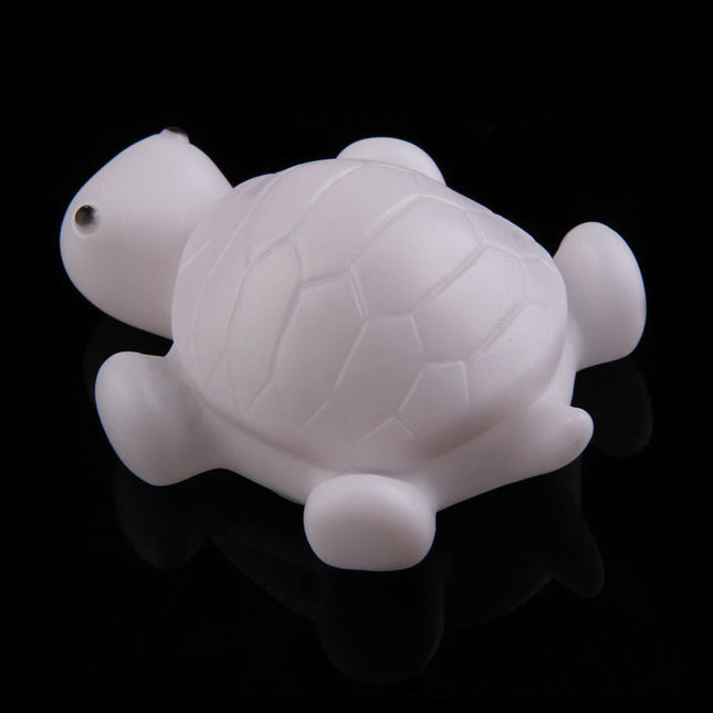 Kleine schildpad nachtlamp met wisselende kleuren