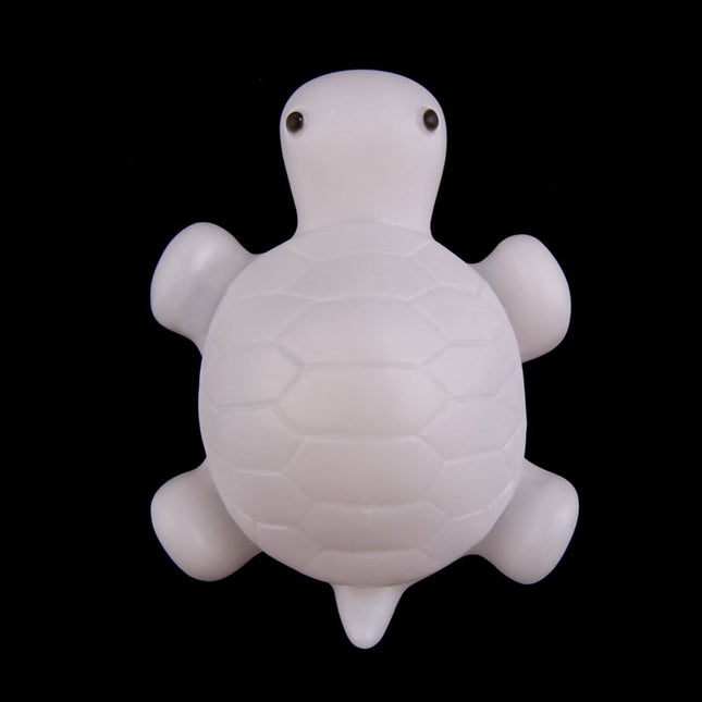 Kleine schildpad nachtlamp met wisselende kleuren