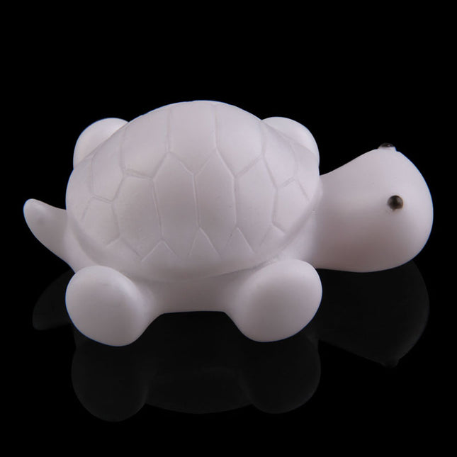 Kleine schildpad nachtlamp met wisselende kleuren