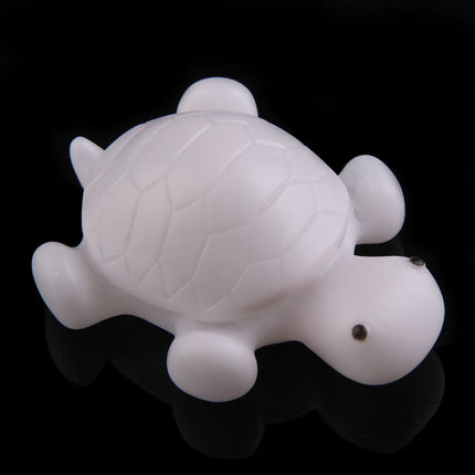 Kleine schildpad nachtlamp met wisselende kleuren