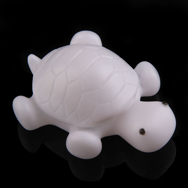 Kleine schildpad nachtlamp met wisselende kleuren