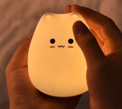Zacht siliconen nachtlampje in kattenvorm