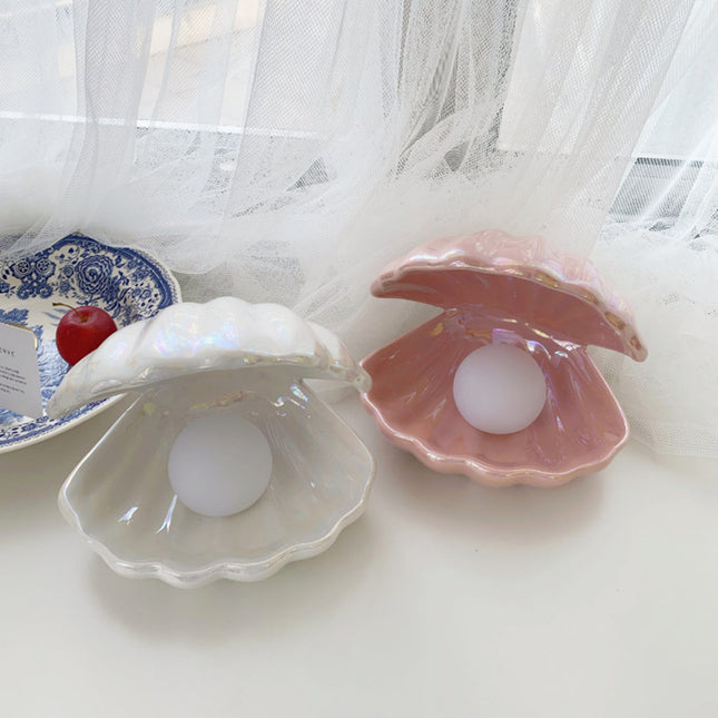 Decoratieve schelp nachtlamp met parel