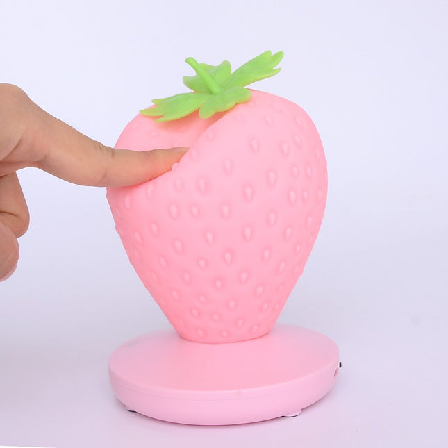 Schattig nachtlampje in de vorm van aardbei