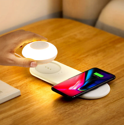 Nachtlampje met draadloze telefoonoplader