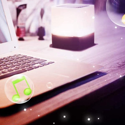 Nachtlamp met Bluetooth speaker en wekker