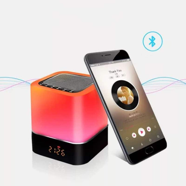 Nachtlamp met Bluetooth speaker en wekker